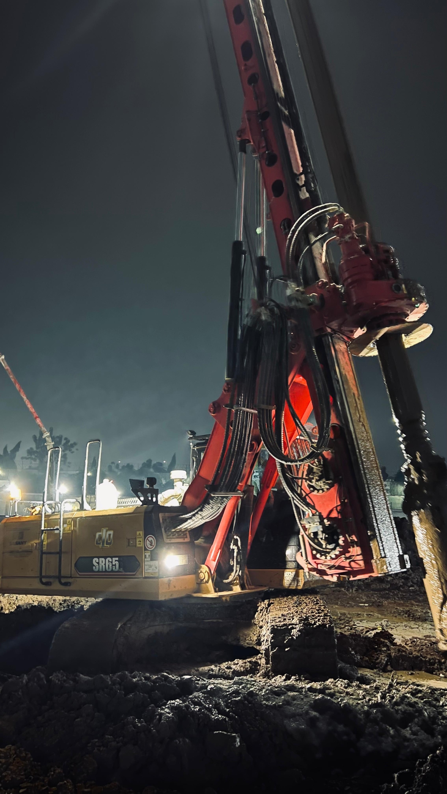 sewa alat berat drilling